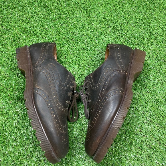 Worn Dr martens 8123 wing tip shoes size 9.5 men’s no box - Picture 2 of 11